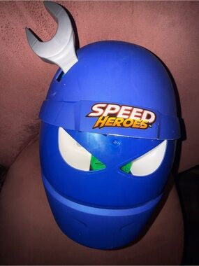 Sonic speed hero’s race track set